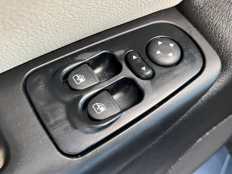 🚗 LANCIA Y 1.3 MULTIJET 16V ⚙️Full options ☀️ Toit ouvrant ❄️ Climatisation 🪑 Sièges en cuir