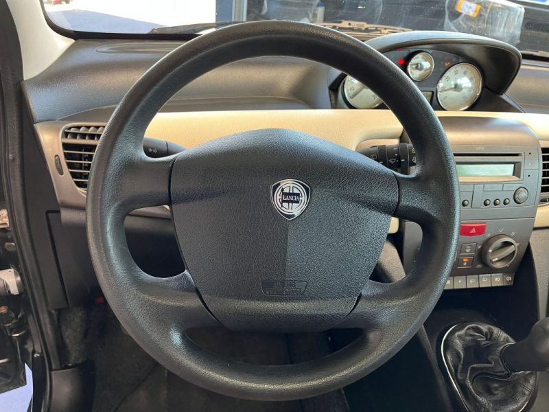 🚗 LANCIA Y 1.3 MULTIJET 16V ⚙️Full options ☀️ Toit ouvrant ❄️ Climatisation 🪑 Sièges en cuir