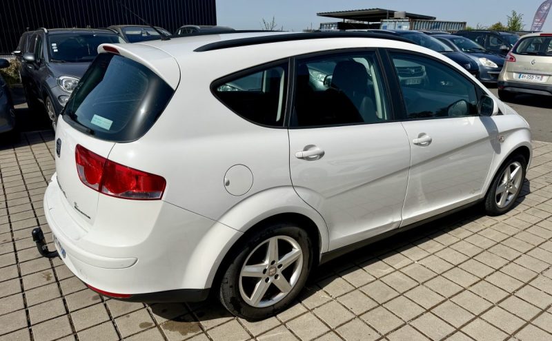 SEAT ALTEA XL 1.6 TDI 105CH  COPA ECOMOTIVE STOP AND START 2011