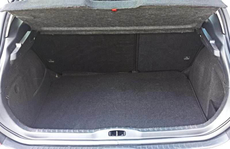 PEUGEOT 308 1.4 90CV 5PORTES PARFAIT ETAT GARANTIE 6MOIS