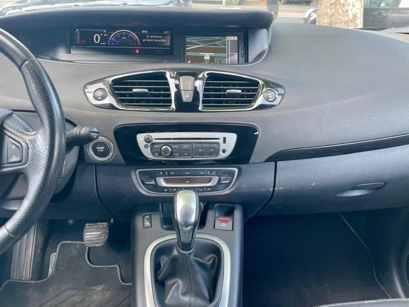 RENAULT SCENIC III 1.5 dCi 110 BOSE EDC