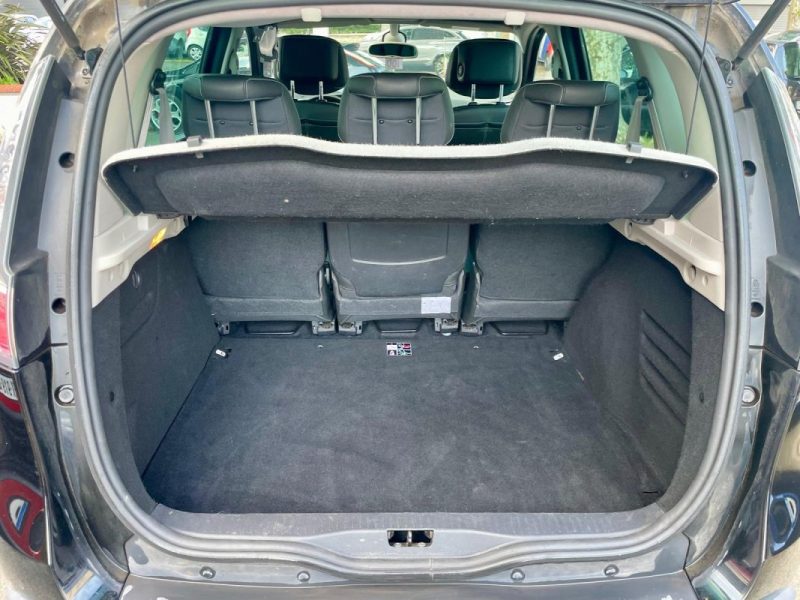RENAULT SCENIC III 1.5 dCi 110 BOSE EDC