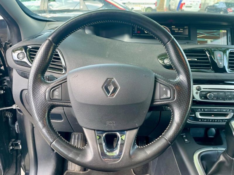 RENAULT SCENIC III 1.5 dCi 110 BOSE EDC