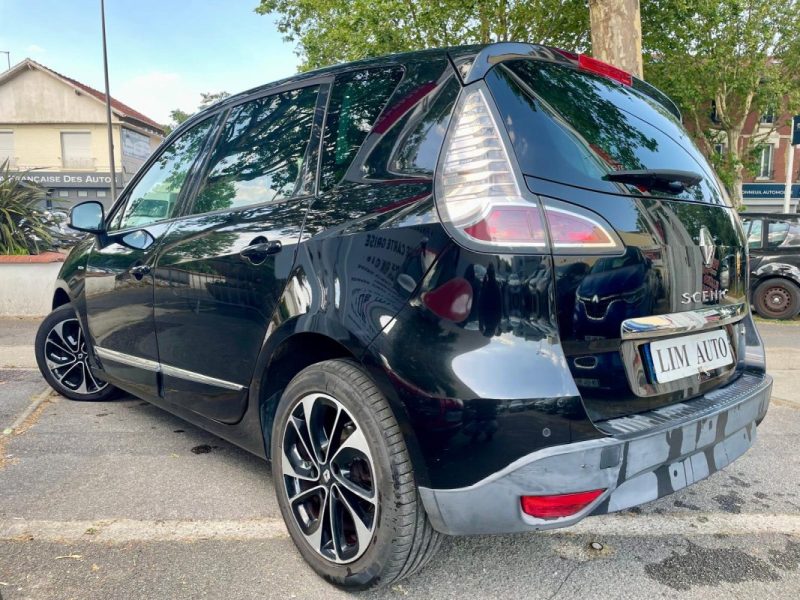 RENAULT SCENIC III 1.5 dCi 110 BOSE EDC