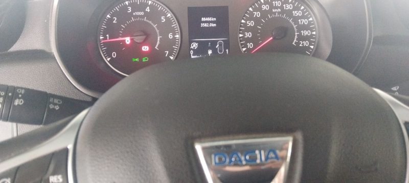DACIA DUSTER 1.5 DCI 95 CV AN 2021 BIEN EQUIPE 88 KM