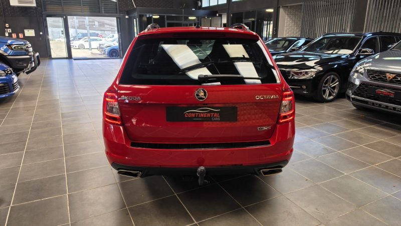 SKODA OCTAVIA COMBI 2.0 TSI 220 RS*1ERE MAIN*LED/XENON*GPS*CAMERA*