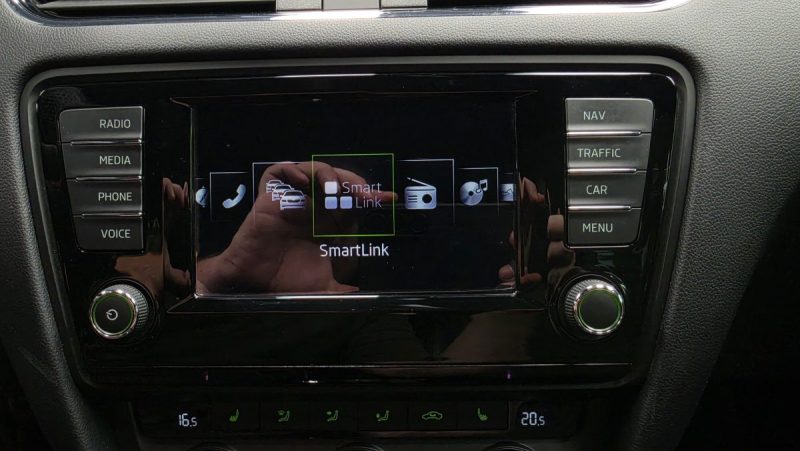 SKODA OCTAVIA COMBI 2.0 TSI 220 RS*1ERE MAIN*LED/XENON*GPS*CAMERA*