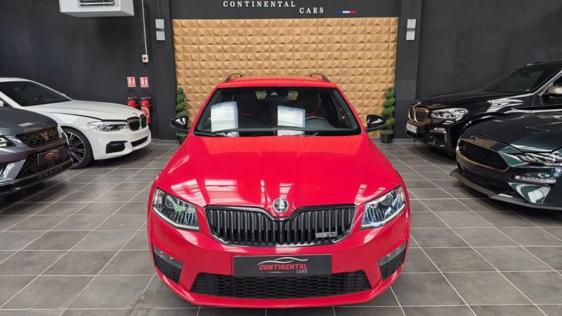 SKODA OCTAVIA COMBI 2.0 TSI 220 RS*1ERE MAIN*LED/XENON*GPS*CAMERA*
