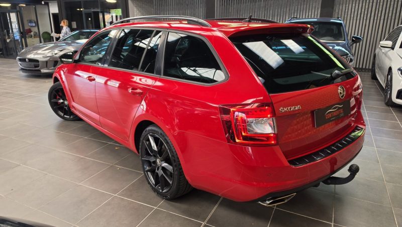 SKODA OCTAVIA COMBI 2.0 TSI 220 RS*1ERE MAIN*LED/XENON*GPS*CAMERA*