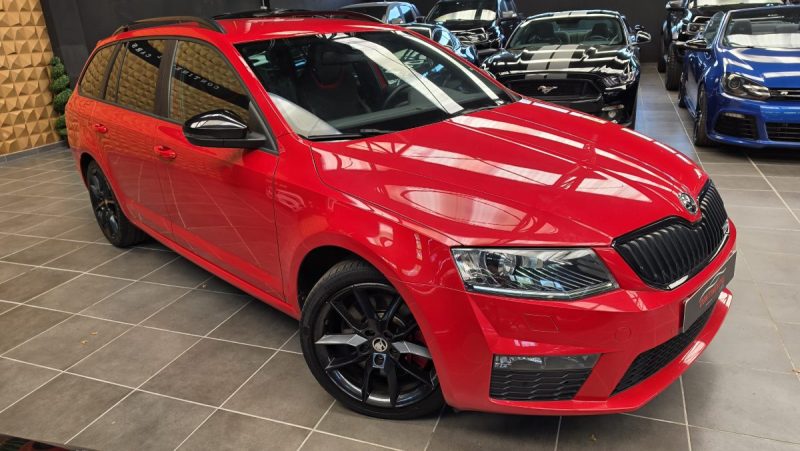 SKODA OCTAVIA COMBI 2.0 TSI 220 RS*1ERE MAIN*LED/XENON*GPS*CAMERA*