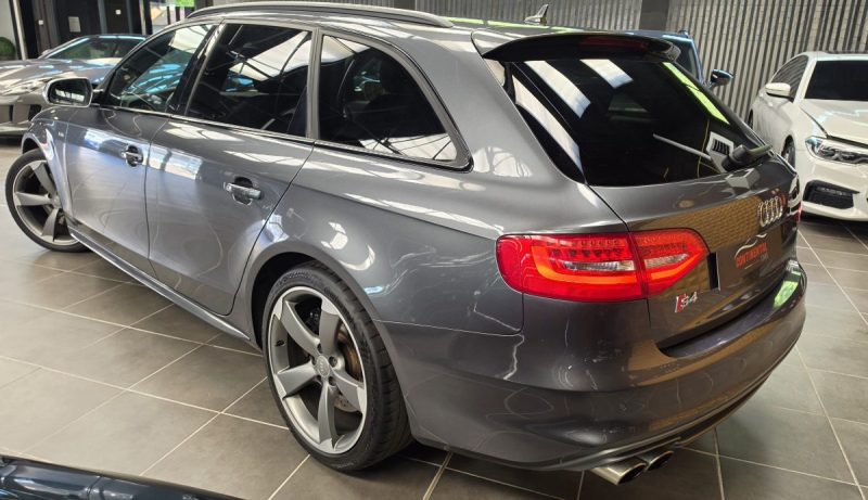 AUDI S4 IV (2) AVANT 3.0 TFSI 333 QUATTRO S TRONIC 7*1°MAIN*B&O*XENON*