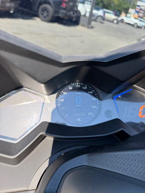 Kymco AK 550 ABS 2018 – 6 000 km – Révisé