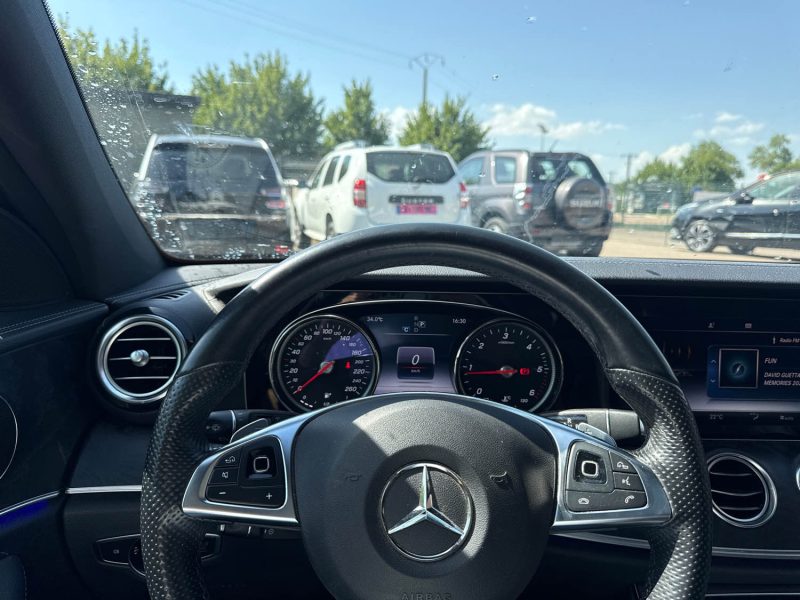 MERCEDES-BENZ CLASSE E BREAK 220 D 4-MATIC AMG LINE 