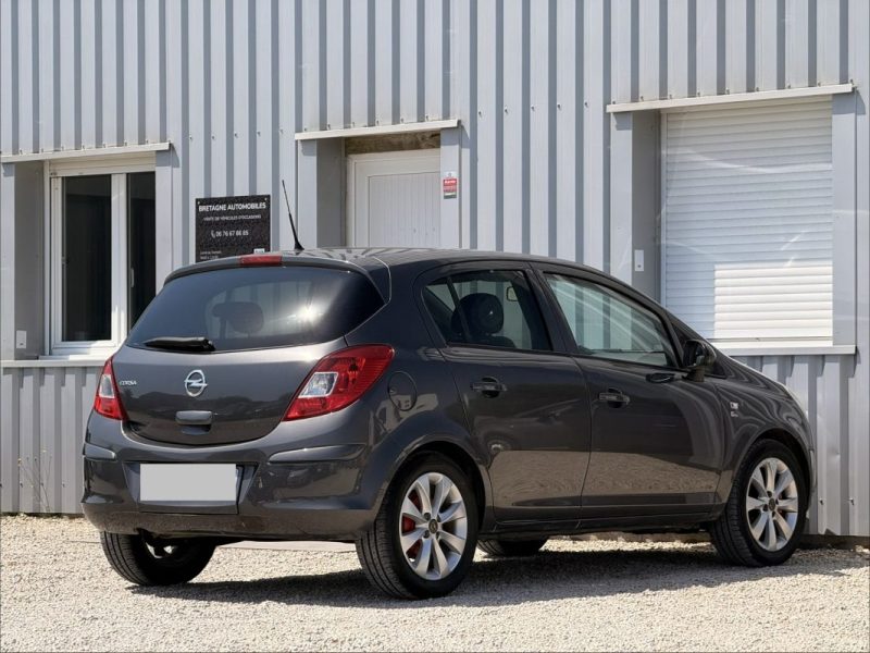 OPEL CORSA 1.2 TWINPORT 85CV ESSENTIA 2012 134 500KM