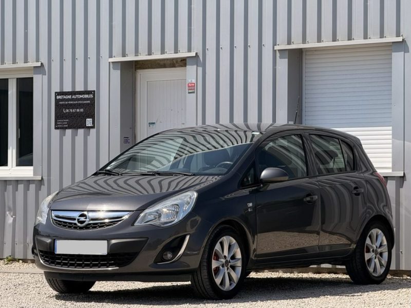 OPEL CORSA 1.2 TWINPORT 85CV ESSENTIA 2012 134 500KM