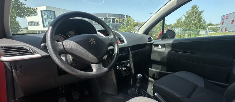 Peugeot 207 1.4 HDI 70ch - Garantie 12 mois