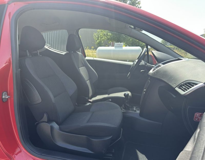Peugeot 207 1.4 HDI 70ch - Garantie 12 mois