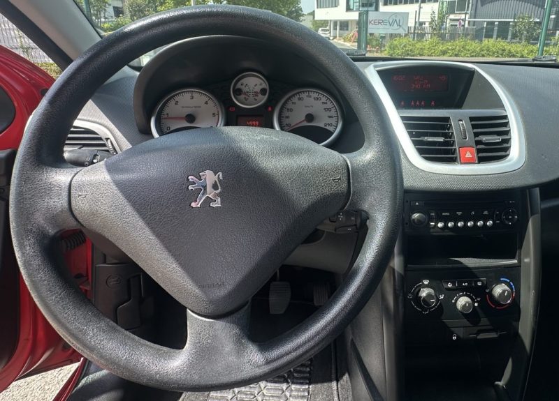 Peugeot 207 1.4 HDI 70ch - Garantie 12 mois