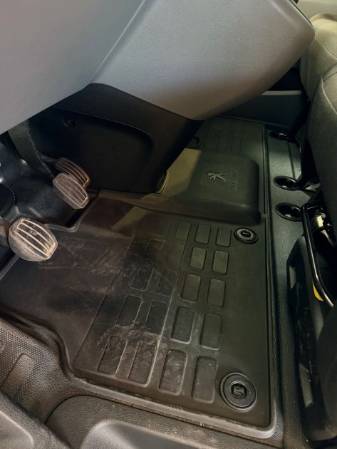 PEUGEOT EXPERT FOURGON HDI 100 CV PREMIUM TVA RECUPERABLE