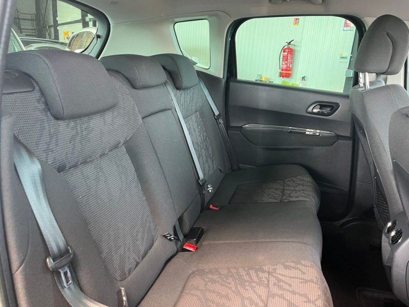 🚗 PEUGEOT 3008 1.6 HDI 16V 112ch ⚙️ 📱 Bluetooth ❄️ Climatisation 🛡️ Garantie