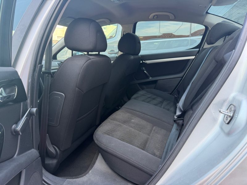 PEUGEOT 407 1.6 HDI 16V CONFORT PACK 2010
