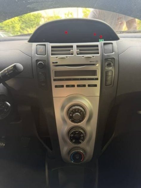 TOYOTA YARIS 1.0 VVTI 2007 - 51 802Kms - Climatisation - Premier Main - SUIVIT TOYOTA