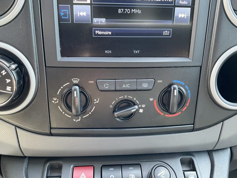 8 325€ HT* PEUGEOT PARTNER 1.6 BLUE HDI 100 CV PACK CLIM NAV 