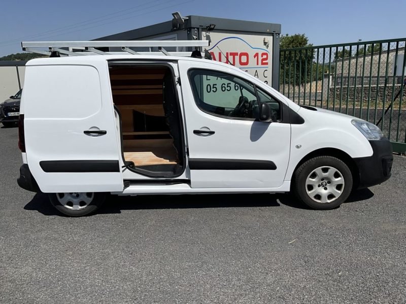 8 325€ HT* PEUGEOT PARTNER 1.6 BLUE HDI 100 CV PACK CLIM NAV 