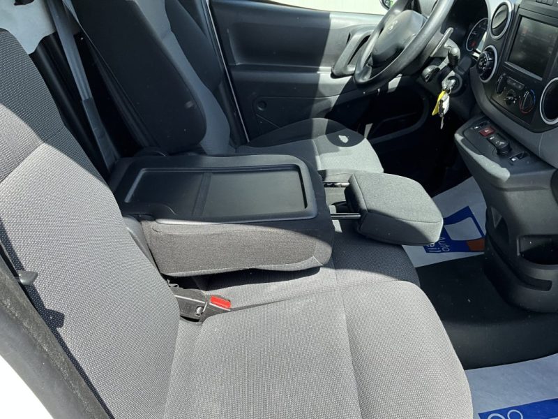 8 325€ HT* PEUGEOT PARTNER 1.6 BLUE HDI 100 CV PACK CLIM NAV 