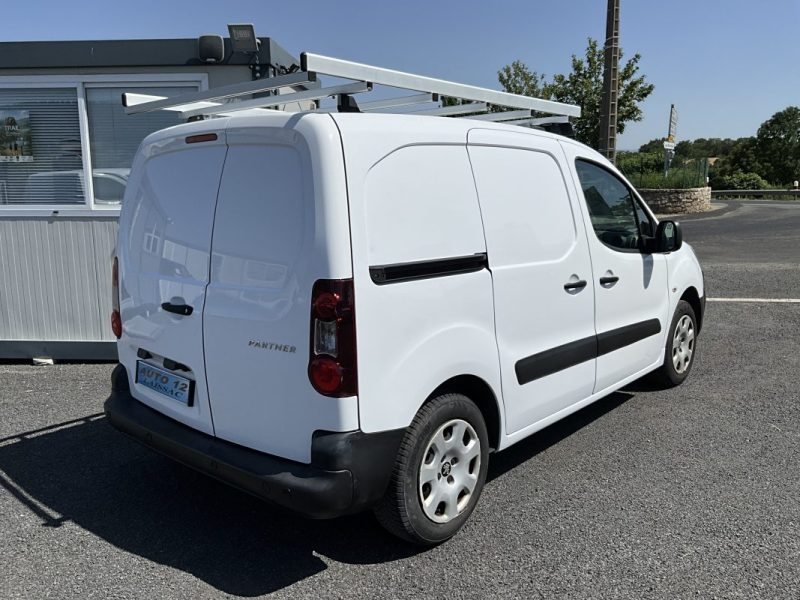 8 325€ HT* PEUGEOT PARTNER 1.6 BLUE HDI 100 CV PACK CLIM NAV 