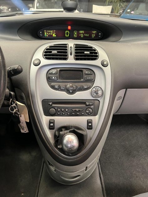 MAGNIFIQUE CITROEN XSARA PICASSO 1.6 ESSENCE 110CH (2EME MAIN, SUIVI ENTRETIEN, RADAR DE RECUL)