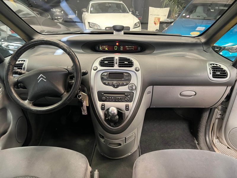 MAGNIFIQUE CITROEN XSARA PICASSO 1.6 ESSENCE 110CH (2EME MAIN, SUIVI ENTRETIEN, RADAR DE RECUL)