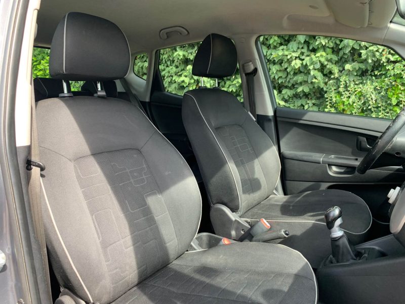 KIA VENGA (YN)  2010
