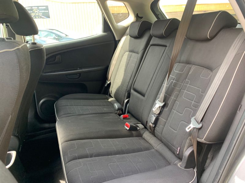 KIA VENGA (YN)  2010