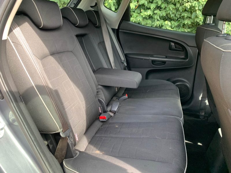 KIA VENGA (YN)  2010