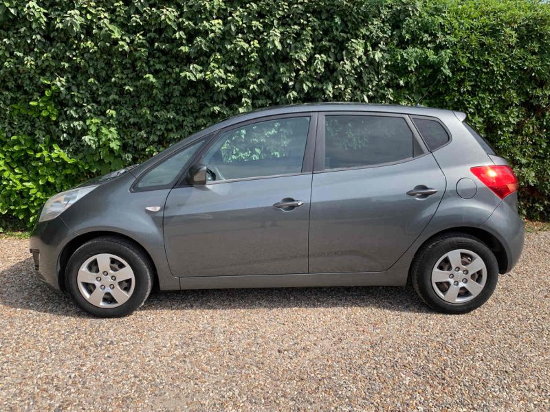 KIA VENGA (YN)  2010