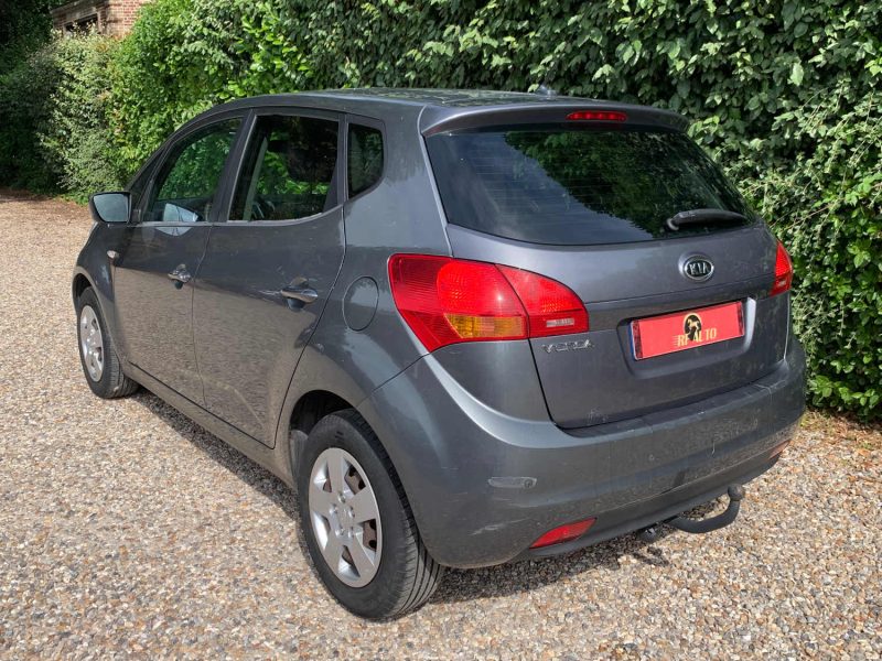 KIA VENGA (YN)  2010
