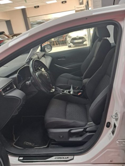TOYOTA COROLLA BERLINE HYBRIDE 1.8 DYNAMIC BUSINESS 122cv/1 ERE MAIN/TVA RECUPERABLE