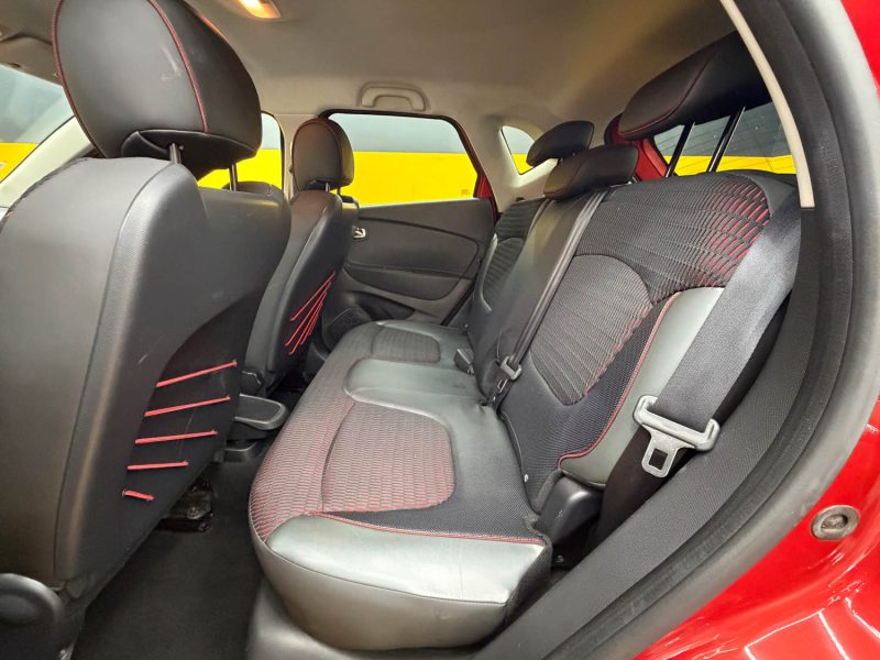 RENAULT CAPTUR 1.2 TCE 120 HELLY HANSEN EDC 