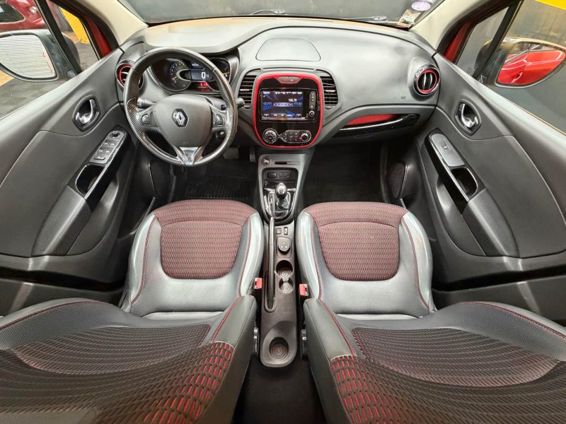 RENAULT CAPTUR 1.2 TCE 120 HELLY HANSEN EDC 