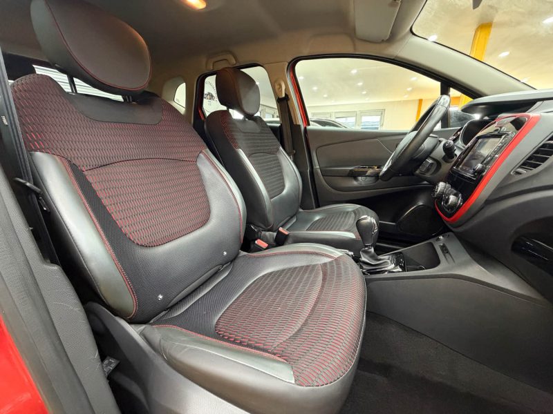 RENAULT CAPTUR 1.2 TCE 120 HELLY HANSEN EDC 