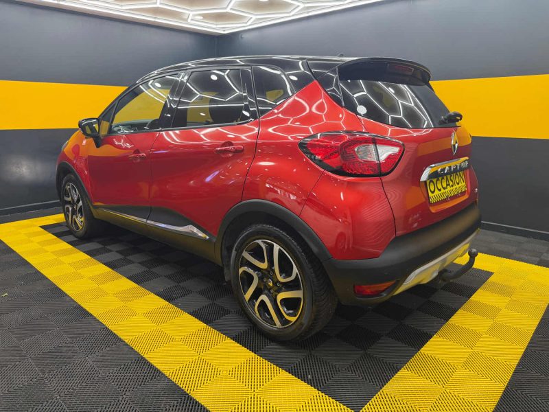 RENAULT CAPTUR 1.2 TCE 120 HELLY HANSEN EDC 