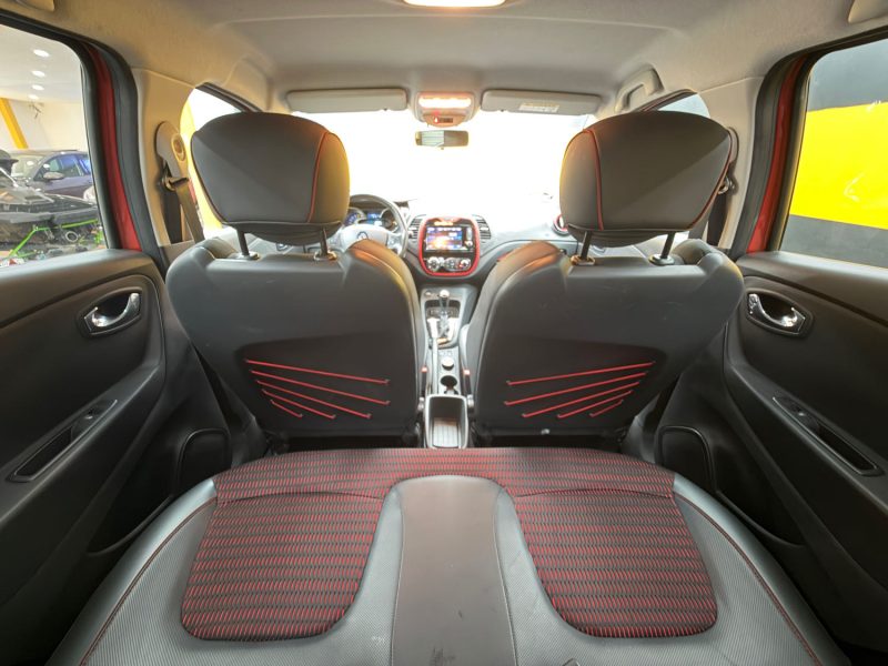RENAULT CAPTUR 1.2 TCE 120 HELLY HANSEN EDC 