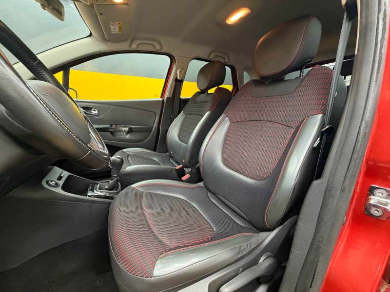 RENAULT CAPTUR 1.2 TCE 120 HELLY HANSEN EDC 