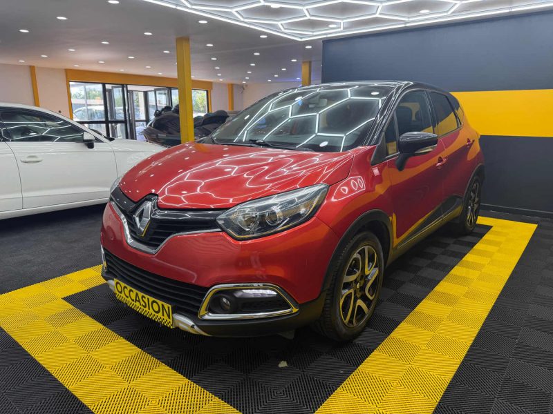 RENAULT CAPTUR 1.2 TCE 120 HELLY HANSEN EDC 