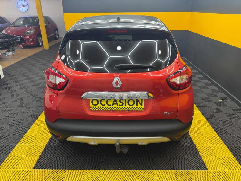 RENAULT CAPTUR 1.2 TCE 120 HELLY HANSEN EDC 