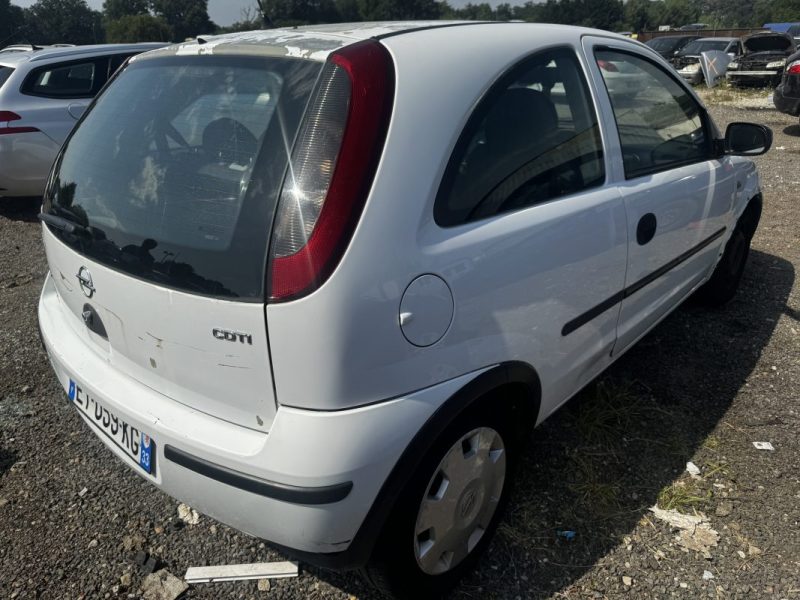 OPEL CORSA 1.7 DI 16V COMFORT 2004