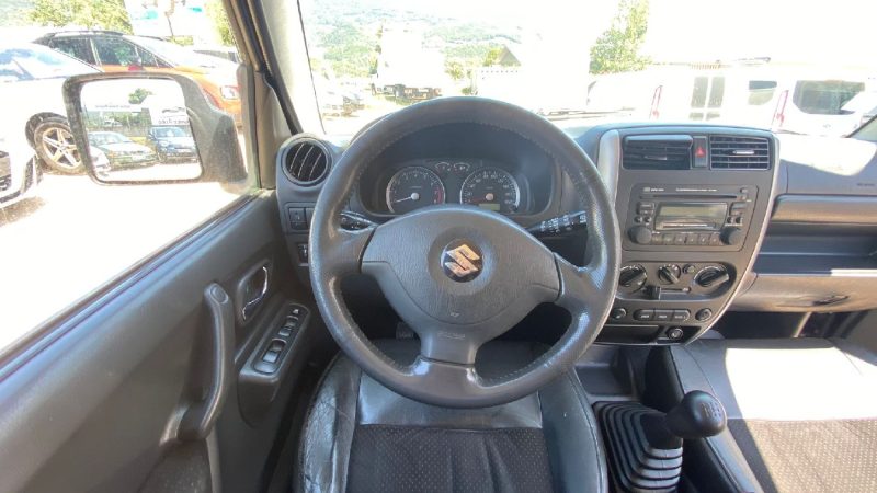 SUZUKI Jimny - 1.3 Style 4x4 85ch essence