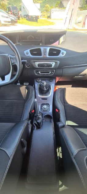 RENAULT Scenic III - 1.6 Dci Xmod 130ch diesel