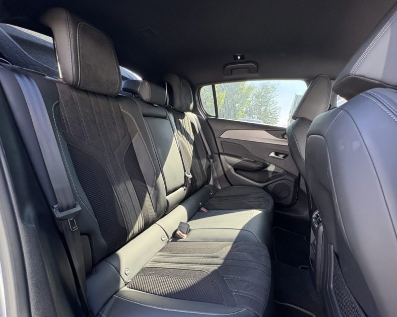 Peugeot 308 II 1.6 PHEV 225 GT e-EAT8 2022 — Entretien complet Peugeot - CAMERA 360°